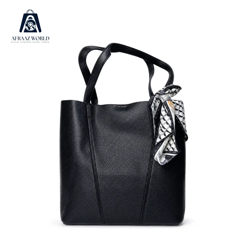 Urban Luxe Tote bag with pouch